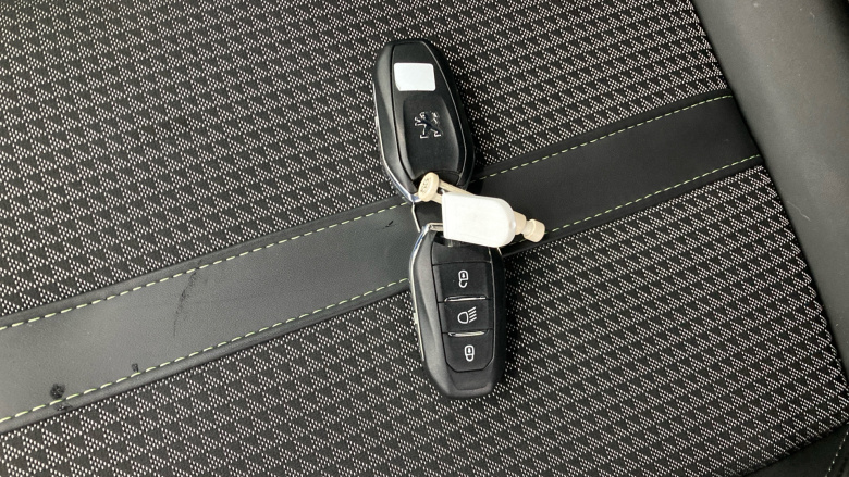 Peugeot 208 1.2 PureTech 100 GT 5dr Petrol Hatchback